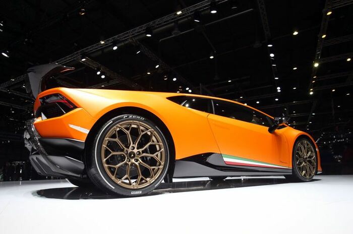 ランボルギーニ ウラカン ペルフォルマンテ｜Lamborghini Huracan Performante