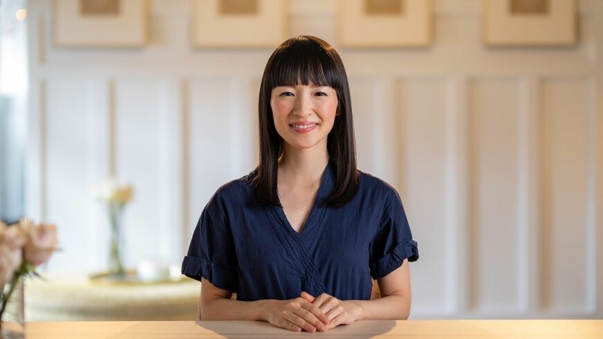 近藤麻理恵さんが贈るNetflixの新しい劇的改造シリーズ『KonMari 〜"もっと"人生がときめく片づけの魔法〜』が8月31日から全世界配信された（写真：Netflix）この記事の画像を見る(◯枚)