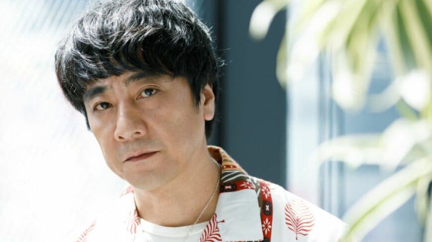 現在、デビュー25周年のアニバーサリーイヤーを迎えて全国弾き語りツアー中の山崎まさよしさん。9月22日には2年ぶりのオリジナルアルバム『STEREO 3』も発売されるなど、ますます精力的に活動中です。年末には50歳を迎える山崎さんに、この25年を振り返りつつ今の気持ちを教えてもらいました。（写真：岸本咲子）この記事の画像を見る(◯枚)