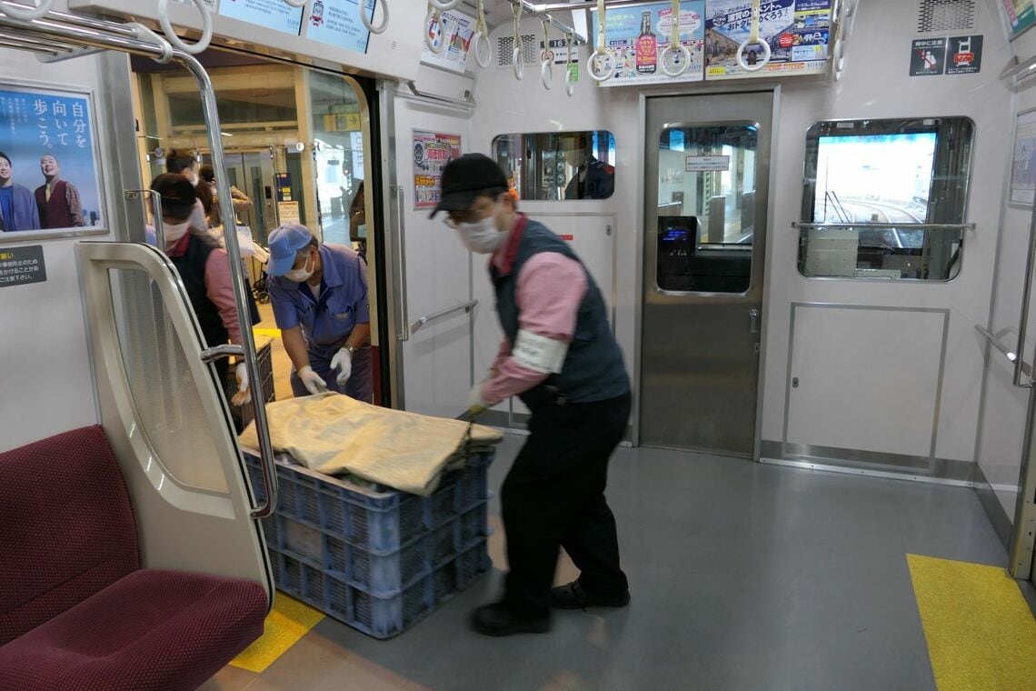 京急品川のゴミを運ぶ電車