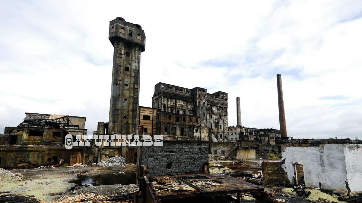 サハリンの歴史 サハリンに廃墟として残る戦前の日本製紙工場 豊富な資源を目当てに