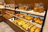 広々とした店内に、約80種類の商品が並ぶ（撮影：今井康一）