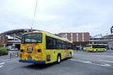 現在は駅前から各方面へ阪神バスが走る（編集部撮影）