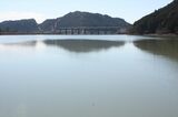 天竜川の船明ダム湖。佐久間線より先に完成した（筆者撮影）