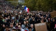 〈袋小路のフランス〉歳出抑制すれば国民が抗議デモ､財政悪化には金融市場が抗議し金利上昇…27年大統領選まで続くか