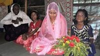 18歳｢ロヒンギャ花嫁｣と難民キャンプの今 バングラ大量流入1年､帰還の見通しなく