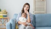 ｢わが子は寝返りできない｣困る母を待っていた事 生後半年できないのは“普通"じゃないの？