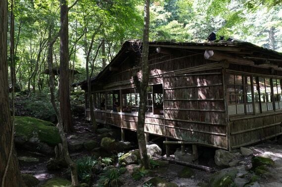 大工の友人に依頼して造ってもらった小屋