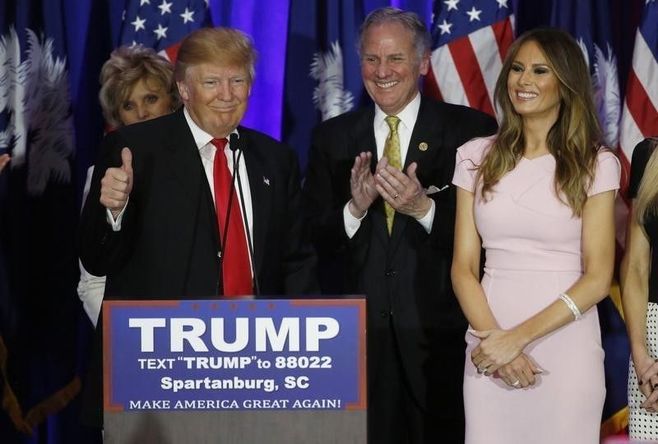 共和トランプ氏､民主クリントン氏が勝利