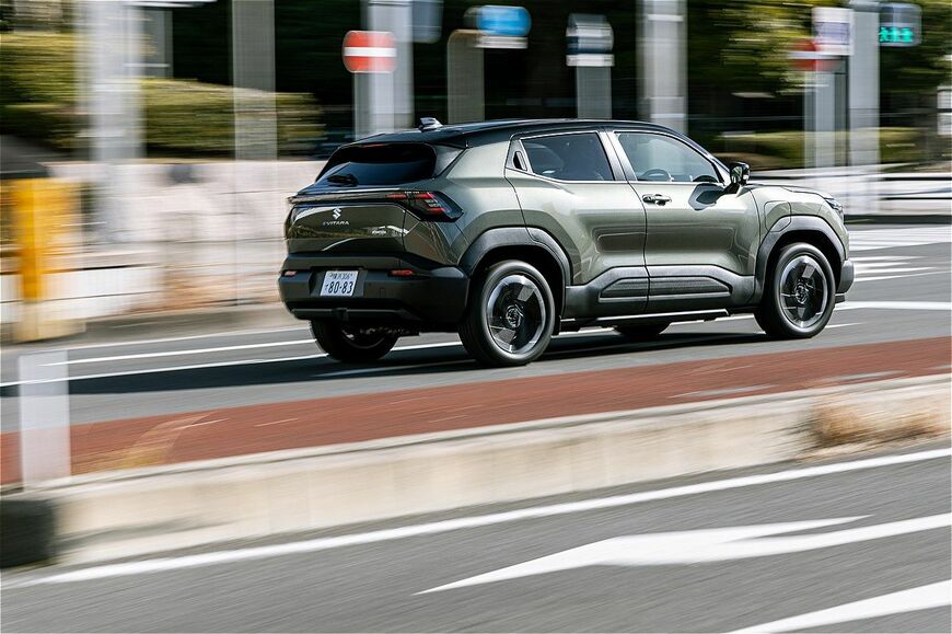 スズキの新型BEV「eビターラ」（写真：三木 宏章）