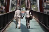 船明―相津間：「夢のかけ橋」は長いが幅は3～5mと狭い（筆者撮影）