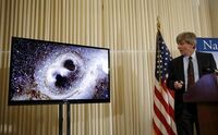 米国で宇宙の｢重力波｣を初めて観測 アインシュタインが100年前に予言