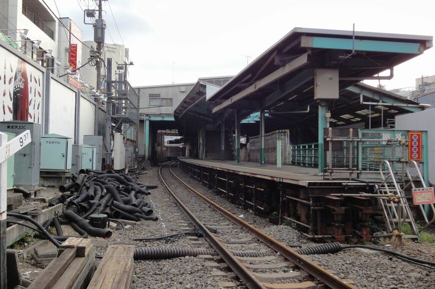 地上線廃止後の小田急下北沢駅＝2013年4月（編集部撮影）
