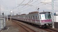 東京メトロ半蔵門線｢紫色｣まとった車両の転換期　1981年登場のベテラン｢8000系｣は見納めに