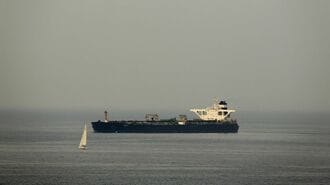 ホルムズ海峡｢攻撃減少｣でも船が戻らない理由