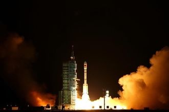 中国､宇宙実験室｢天宮2号｣打ち上げに成功