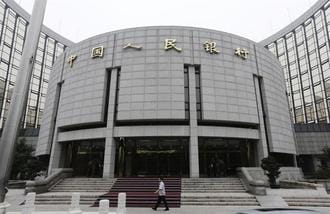 アメとムチを使い分ける、中国人民銀行