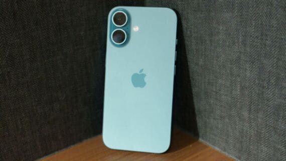 iPhone 16