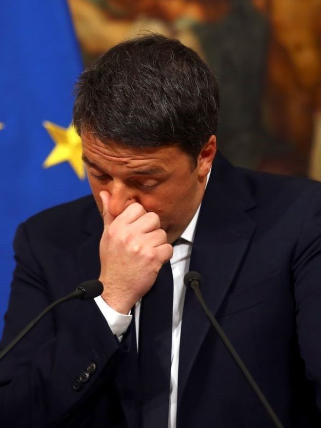 イタリア首相辞意表明､｢敗北は極めて明確｣