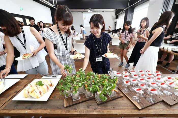 ラッシュブランド化粧品の原材料で作った魅惑のランチ