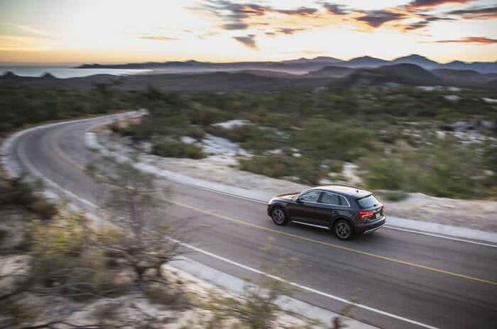 アウディ Q5｜Audi Q5