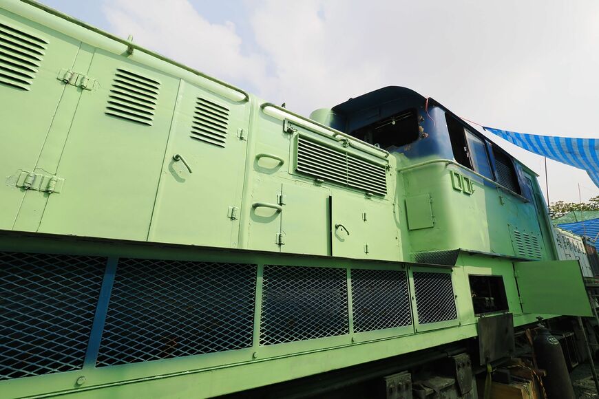 タイ　ラオス　元JR北海道　ディーゼル機関車　DD51