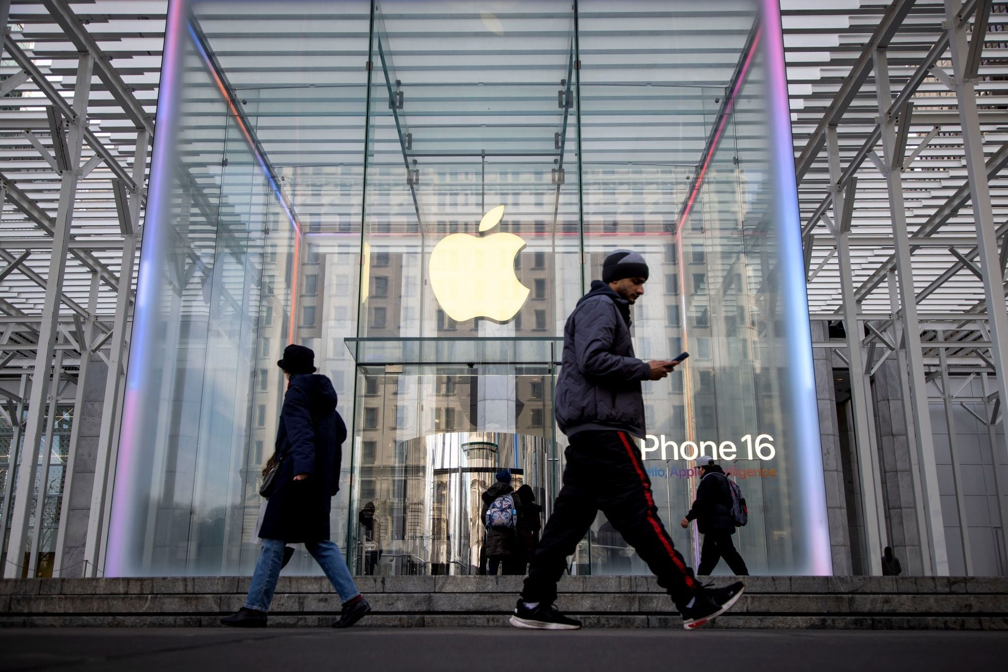米アップル､4年で国内5000億ドル投資計画－対中関税回避狙う