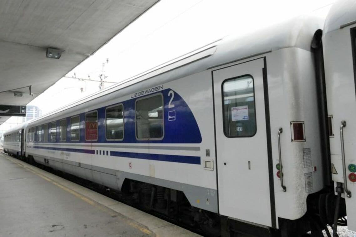 スイスとクロアチアを結ぶ夜行国際列車にはクロアチアの寝
