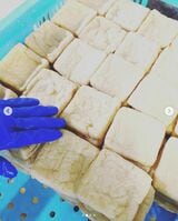 製造風景（しもだお豆腐店Instagramよりスクリーンショット）
