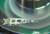 孤高のTDKに試練、ハードディスク業界の再編加速の波紋
