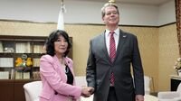 ダボスでの｢叱責｣から始まった日米の火種､ベッセント米財務長官が日本に迫る経済政策の転換と市場に漂う緊迫の正体