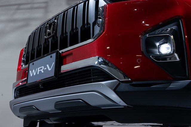 ホンダの新型SUV「WR-V」（写真：三木宏章）