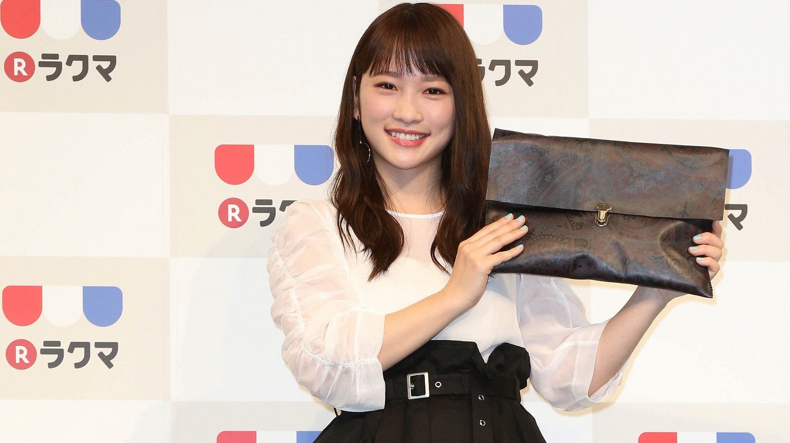 川栄李奈が Cm女王 以上の女王になる希望 スージー鈴木の 月間エンタメ大賞 東洋経済オンライン 社会をよくする経済ニュース