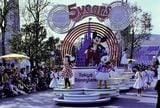 ディズニー５周年記念式典のようす（写真：1988年4月15日、吉野純治撮影）