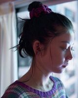 浅野忠信とCHARAの娘として知られる女優・SUMIREの物憂げで官能的なシーンも印象に残る（写真：Netflix）