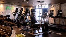 ｢あれ､ここもジムに？｣快活CLUBが24時間ジムに変貌…潜入して見えた｢ネカフェDNAジム｣の実態