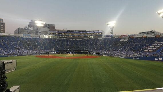 横浜スタジアム