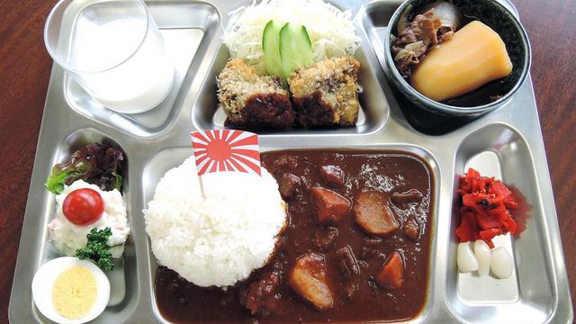 呉の名物 海自カレー は なぜ成功したのか レジャー 観光 ホテル 東洋経済オンライン 社会をよくする経済ニュース