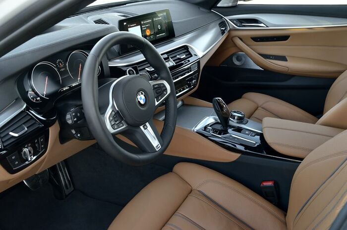 ビー・エム・ダブリュー 5シリーズ｜BMW 5 Series