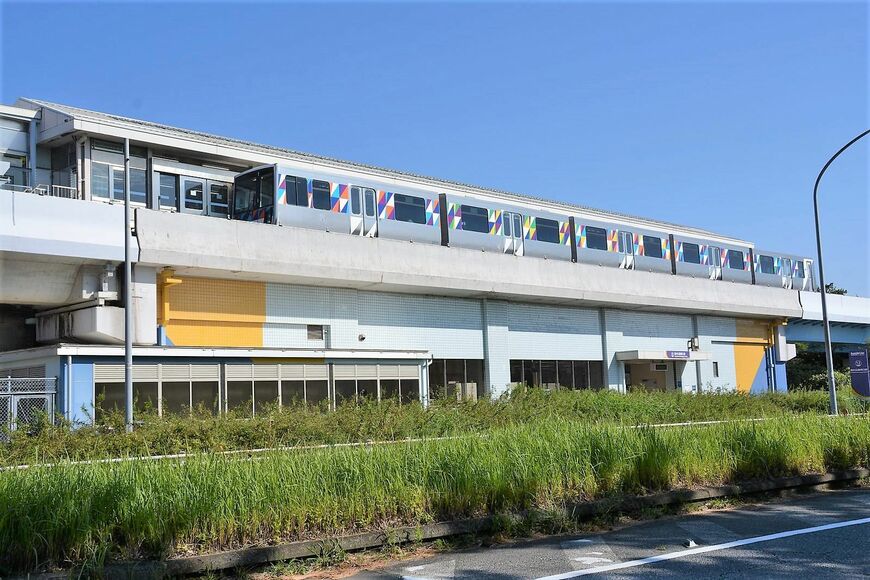 金沢シーサイドラインの海の公園南口駅（筆者撮影）
