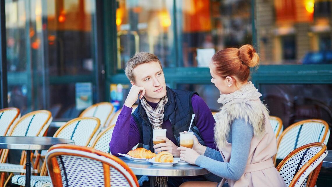 「恋愛大国」フランスの若者に起きている変化（写真：jaspe／PIXTA）