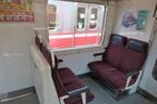 車端部はクロスシート