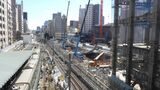 渋谷はJRの駅だけでなく周辺も工事の真っ最中だ（記者撮影）