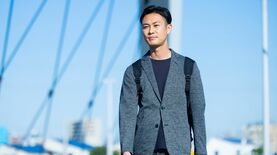 ユニクロ｢感動ジャケット｣を着てもなぜか"安っぽく見える"40代…高機能セットアップが抱える｢まさかの盲点｣