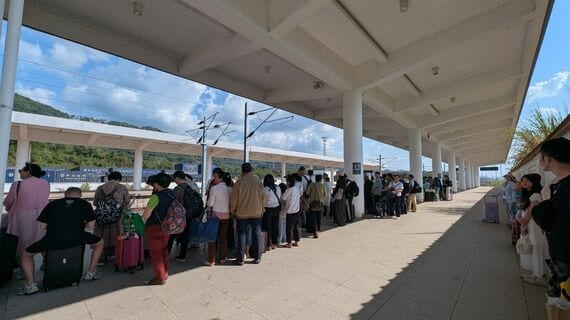 ヴァンヴィエン駅