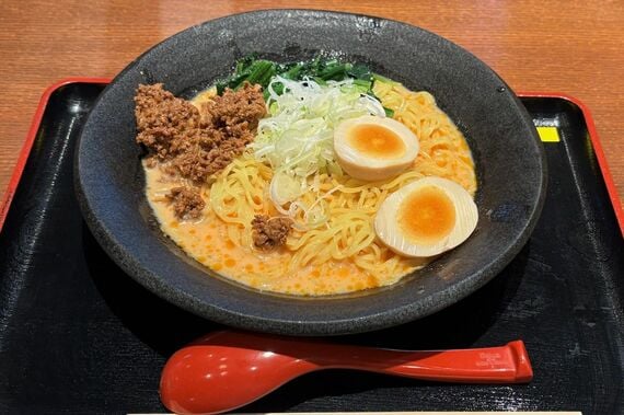 筆者が実際に食べた「冷やし豆乳担々麺」(筆者撮影)