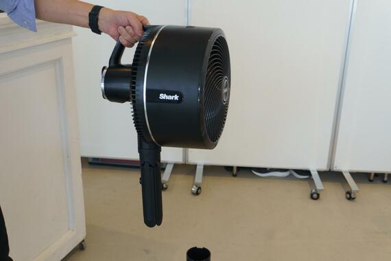 扇風機の頭の部分