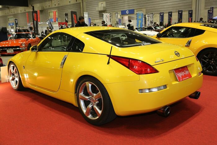 Z33型フェアレディZのリヤビュー(筆者撮影)