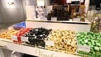 チョコレートの量り売りも