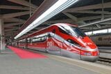 スペインでも存在感を示すイタリア鉄道。スペイン国内を運行する「iryo」（撮影：橋爪智之）